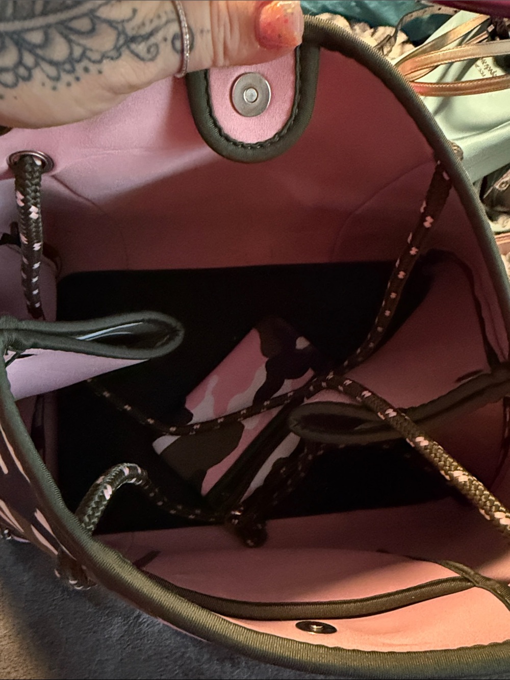 Pink & Olive Camo Tote Bag - Picture 4 of 4